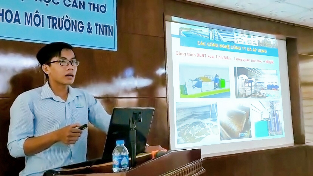 Sinh viên được giới thiệu về các công nghệ xử lý nước thải Nanoen đã áp dụng
